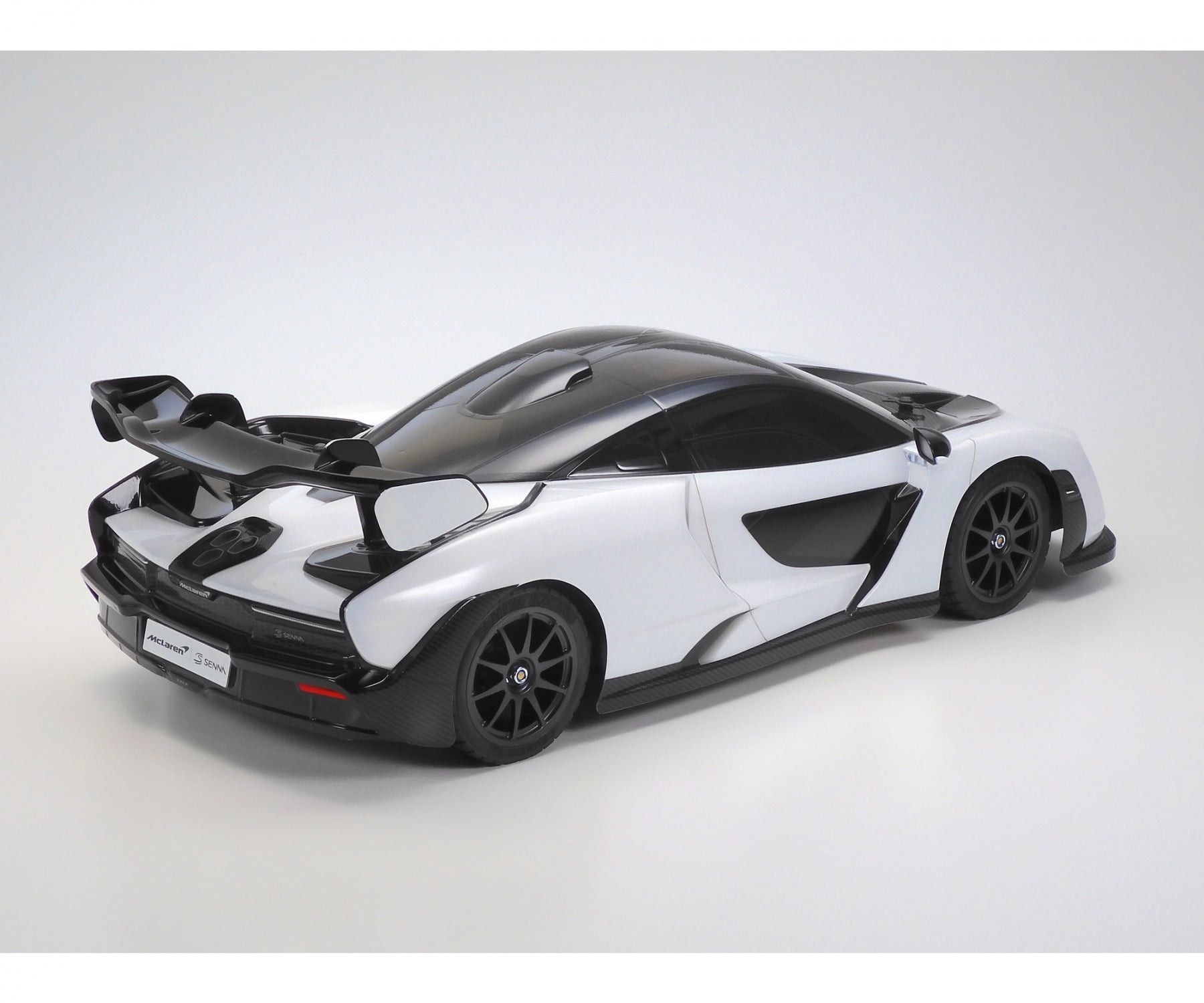 Tamiya McLaren Senna 1/10 4WD Electric Touring Car Kit (TT-02) with esc hobbywing and motor included