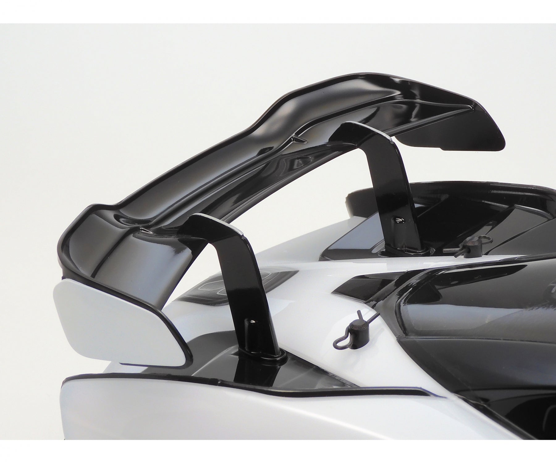 Tamiya McLaren Senna 1/10 4WD Electric Touring Car Kit (TT-02) with esc hobbywing and motor included
