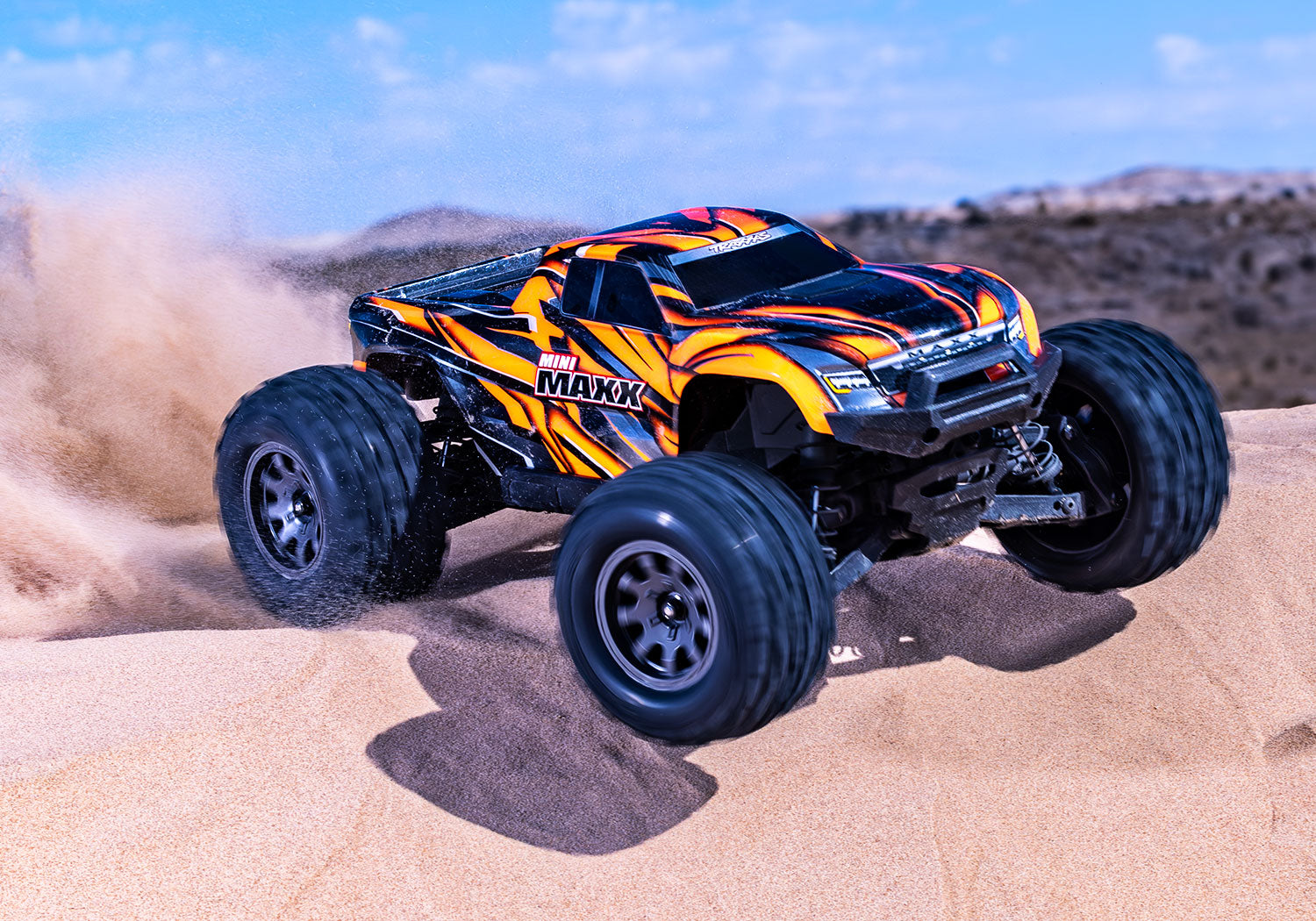 Traxxas Mini Maxx 4WD BL-2s RTR Orange με LiPo & USB-C Charger | Racerc