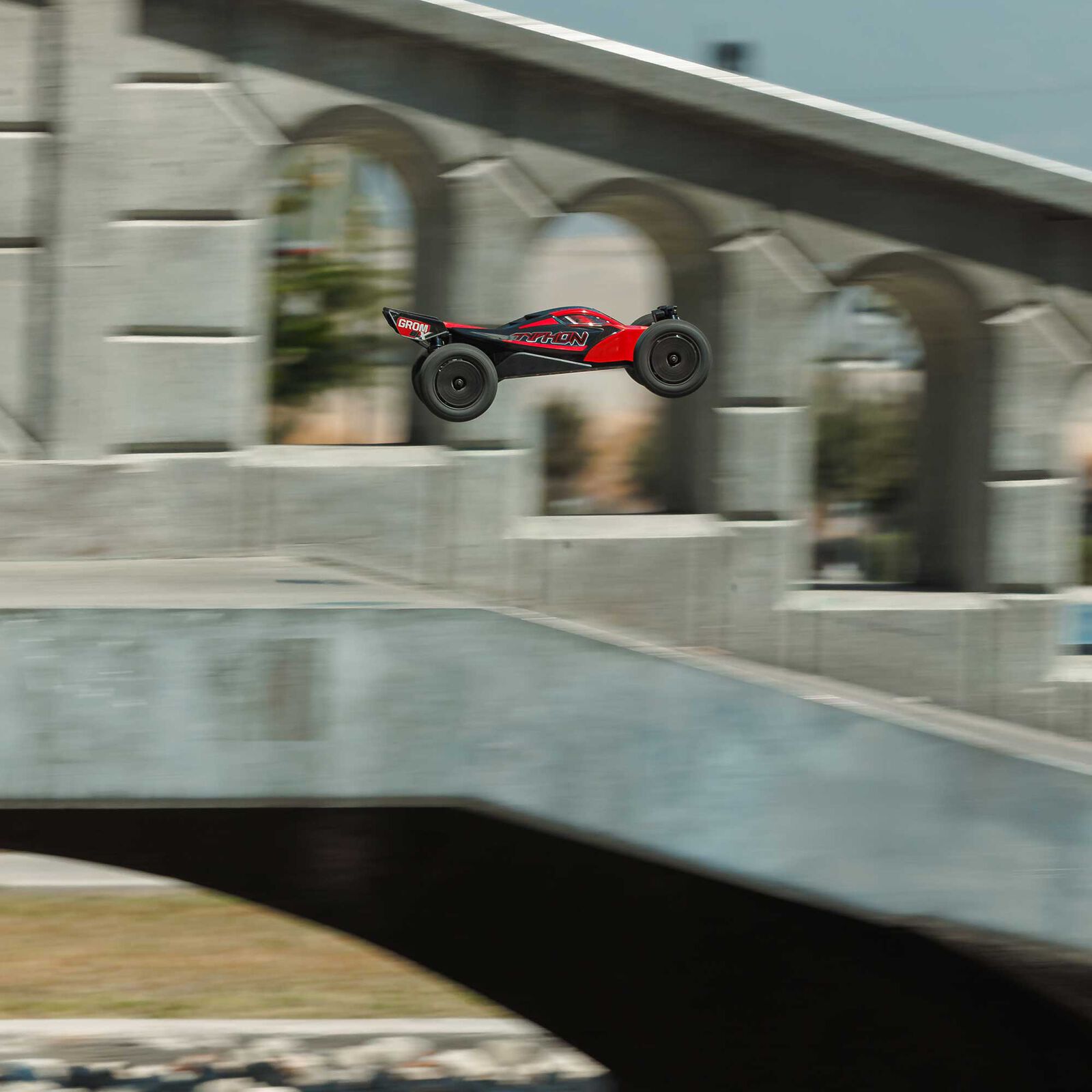 Arrma Typhon Grom 223S BLX 4WD Brushless RTR Buggy | Racerc
