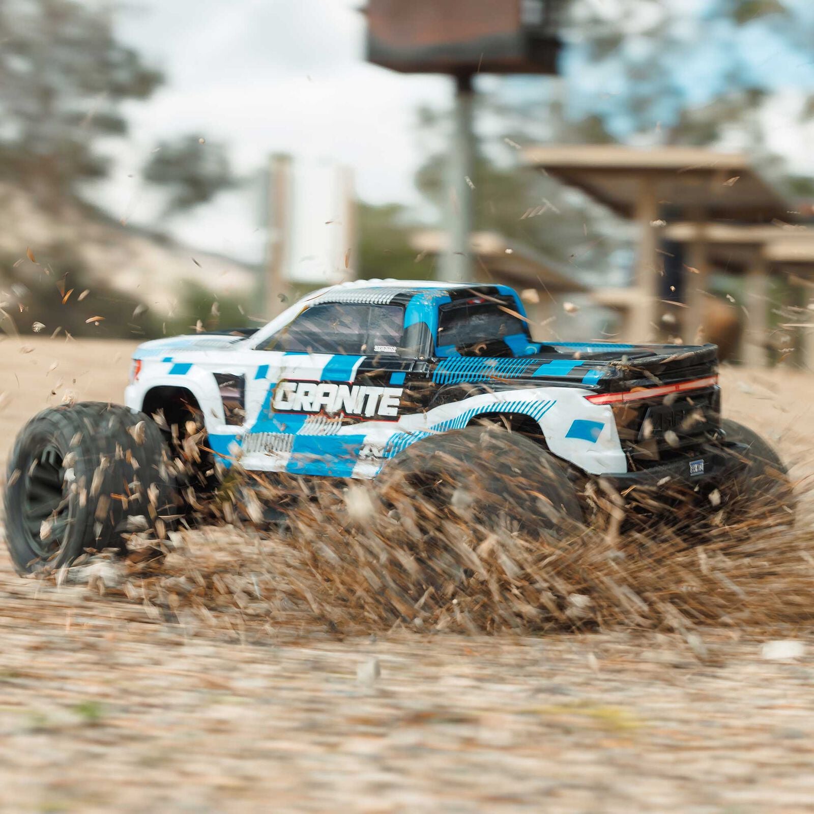 ARRMA Granite Mega 665 4x4 1/10 RTR Monster Truck