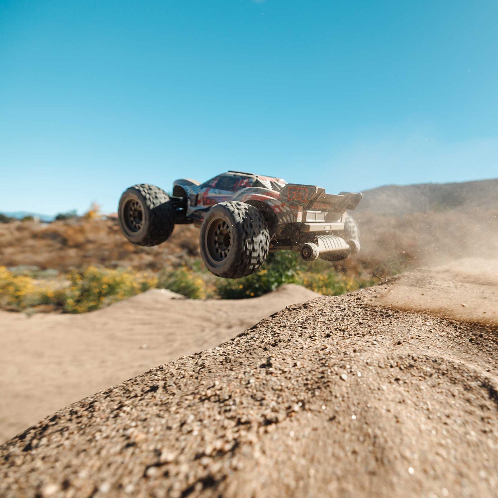 ARRMA Vorteks 223S BLX 1/10 RTR 4WD Brushless Stadium Truck Red | Racerc