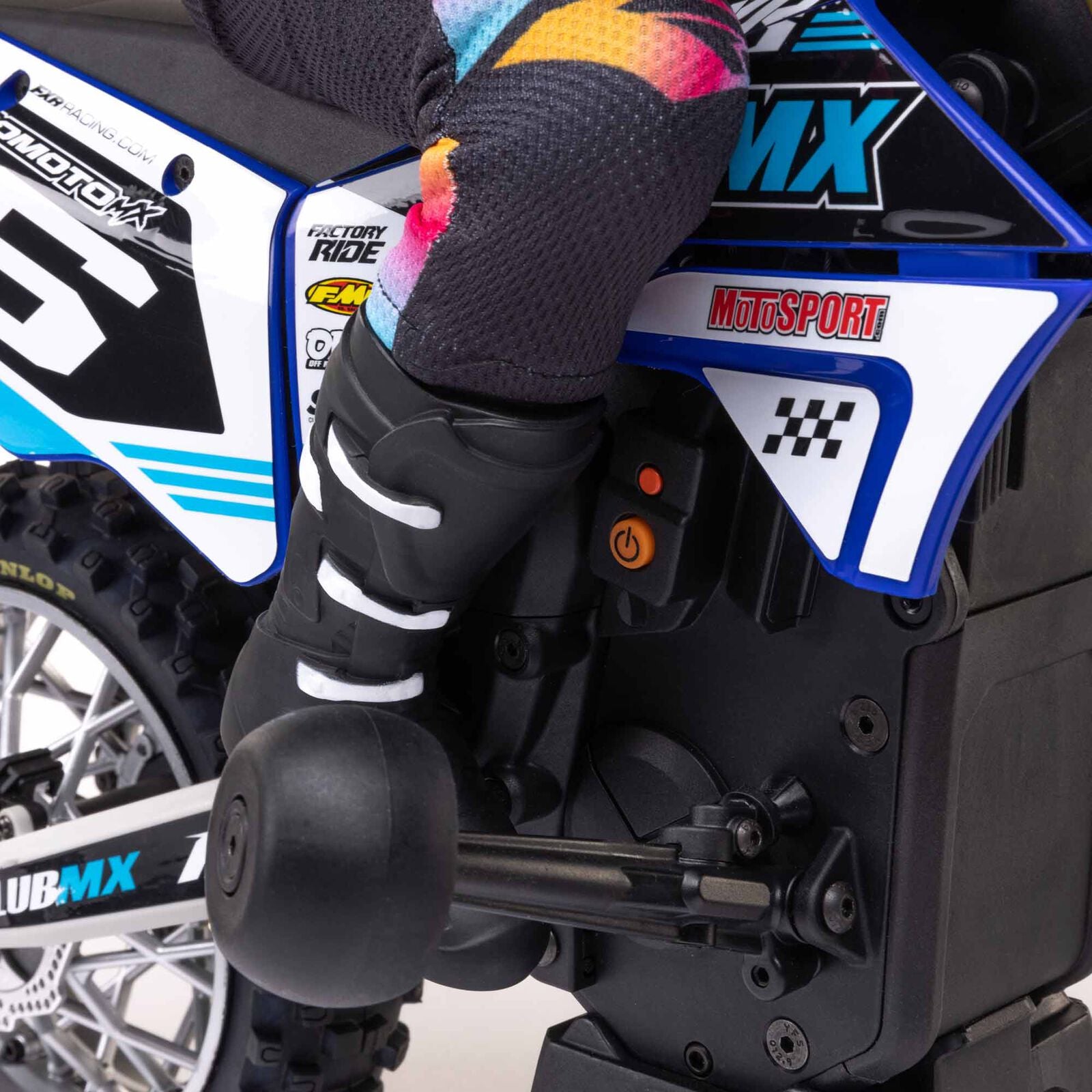 Losi Promoto-MX RTR 1/4 Brushless Dirt Bike (ClubMX) w/2.4GHz DX3PM Radio & MS6X System