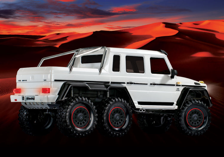 Traxxas TRX-6 Mercedes-Benz G63 AMG 6X6 TQi 2.4G RTR White