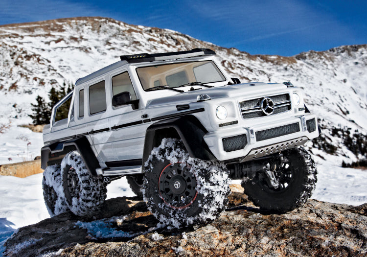 Traxxas TRX-6 Mercedes-Benz G63 AMG 6X6 TQi 2.4G RTR White
