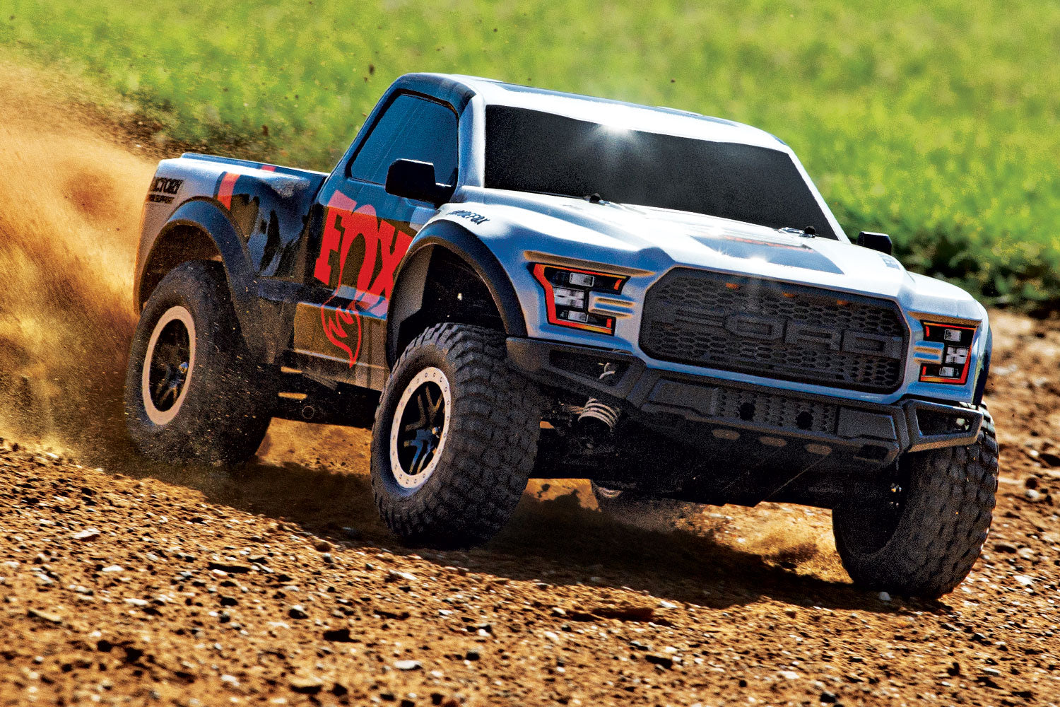 Traxxas 58094-1FOX Slash 2017 Ford F-150 SVT Raptor 1/10 Scale 2WD Fox Edition