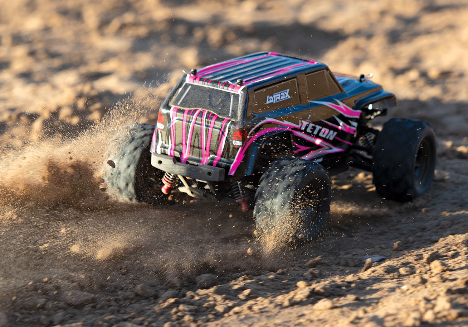 Traxxas LaTrax Teton 1/18 4WD RTR Monster Truck w/2.4GHz Radio, Battery & AC Charger